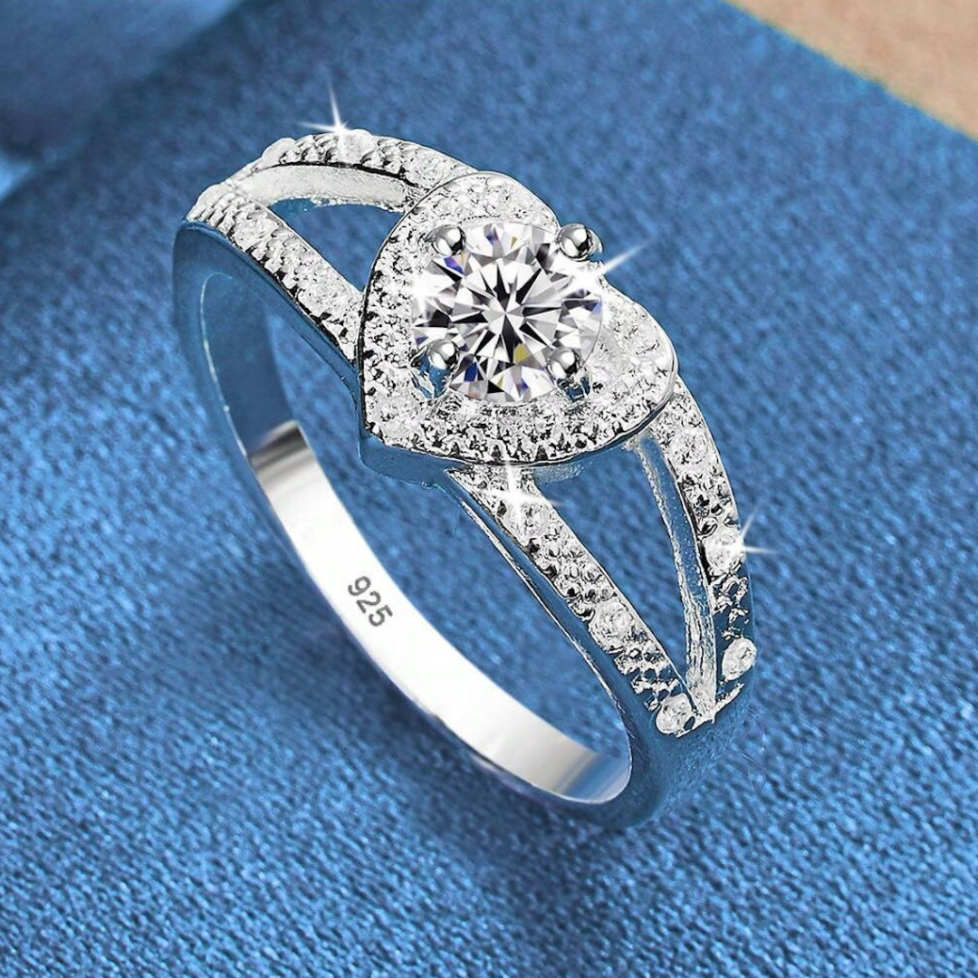 925 Sterling Silver Heart Cubic Zirconia Ring