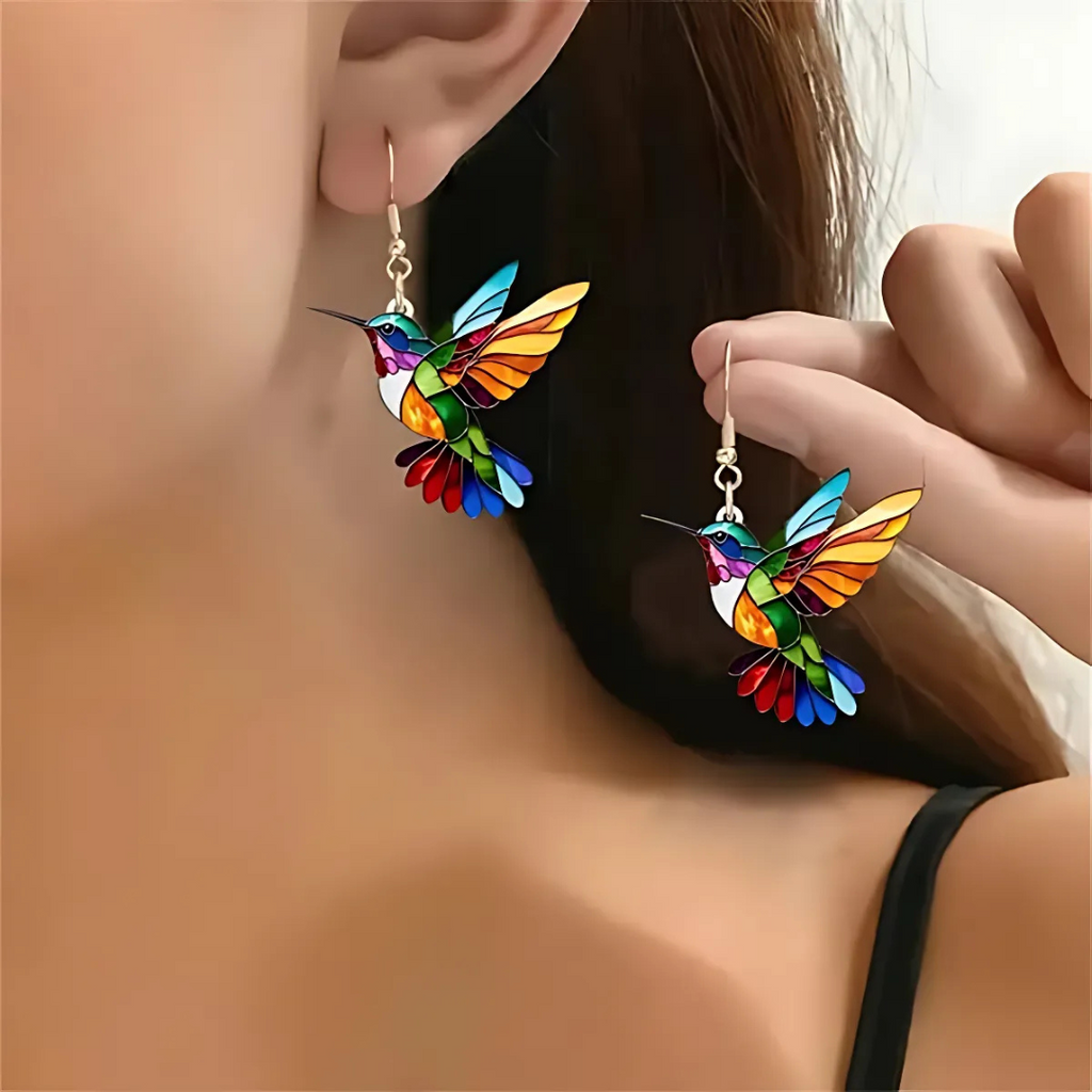Beautiful Hummingbird Necklace & Bonus Earrings - Limited Offer