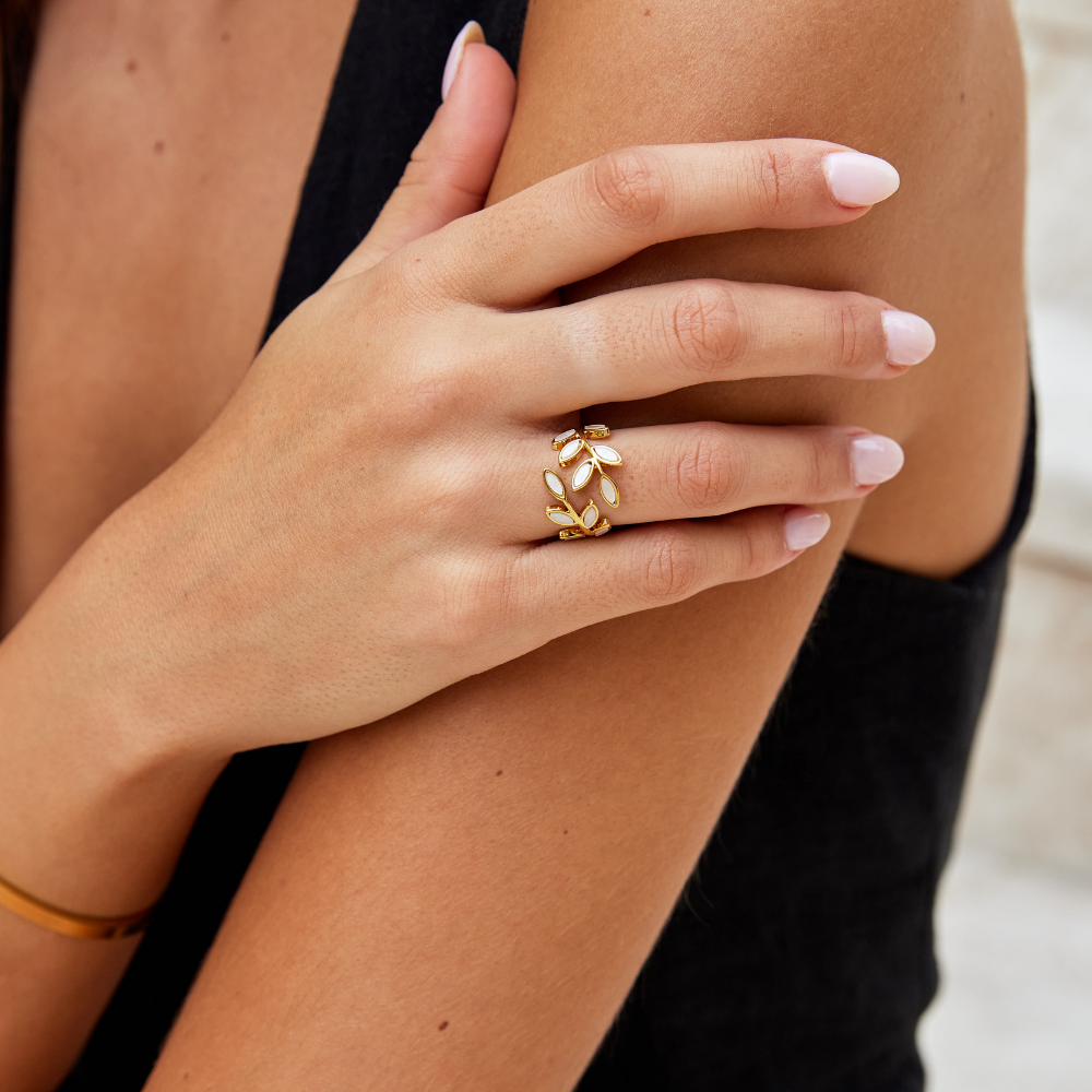 Selene - Gold Leaf Ring