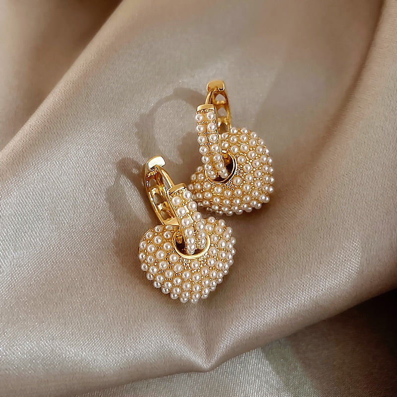 Lily Heart Pearl Earrings