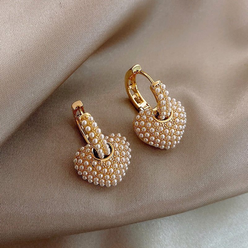 Lily Heart Pearl Earrings