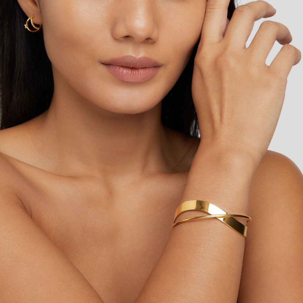 Yves Unique Gold Bangle
