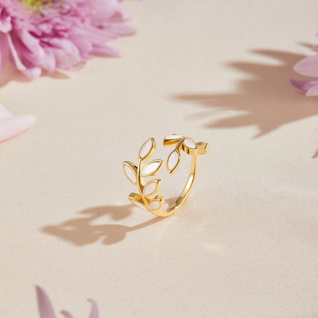 Selene - Gold Leaf Ring